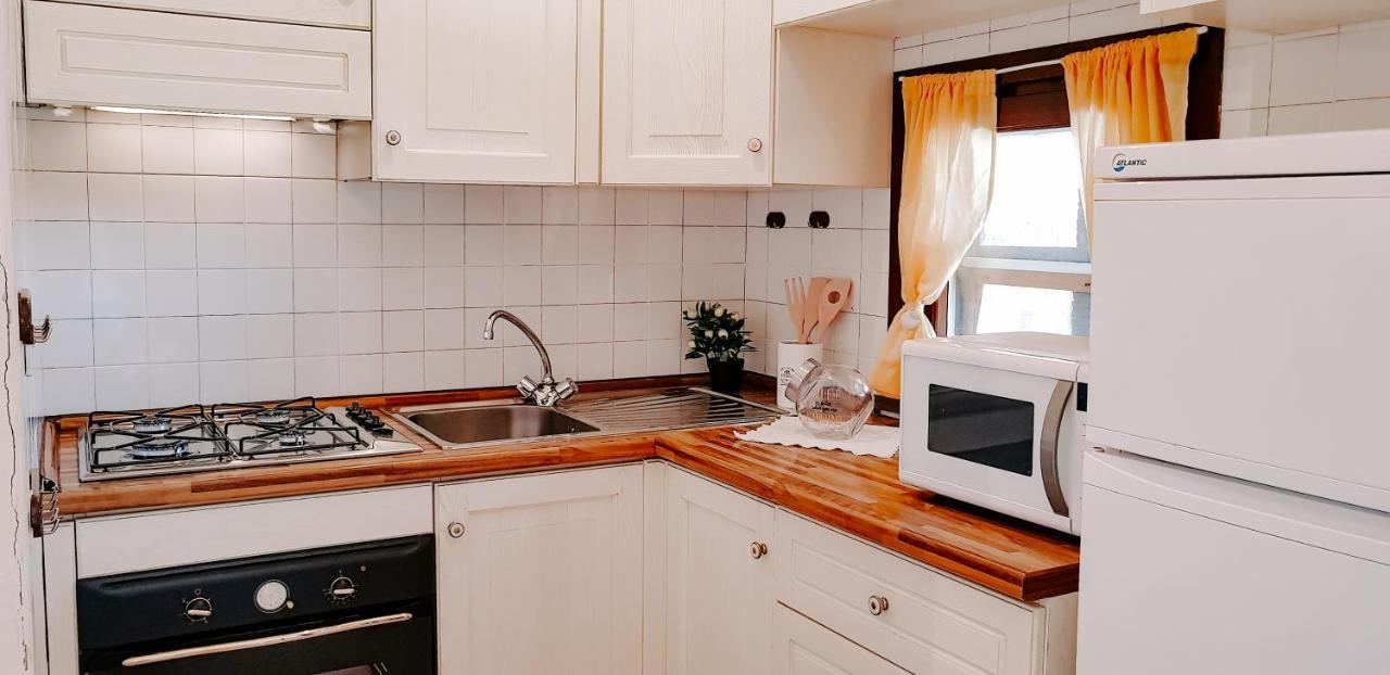 Casa A Schiera Le Tonnare - Affitti Brevi Italia Apartment Стинтино Екстериор снимка